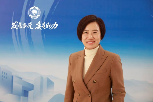 李黎.jpg